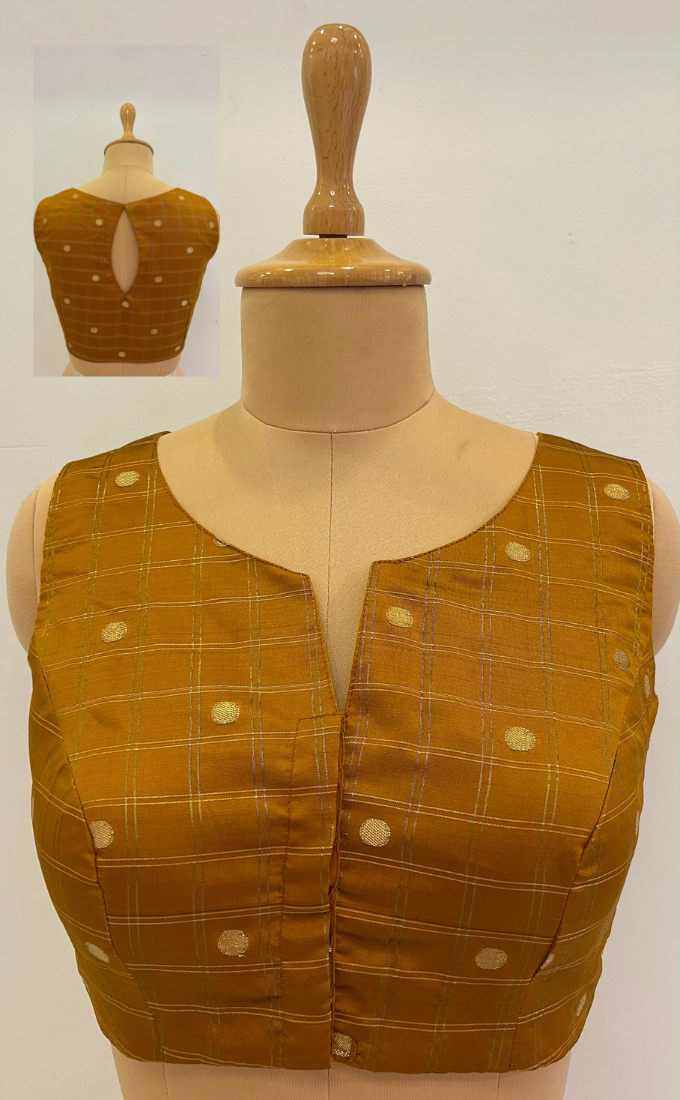 Cotton Silk Cheque design Saree sleeveless blouse-Golden